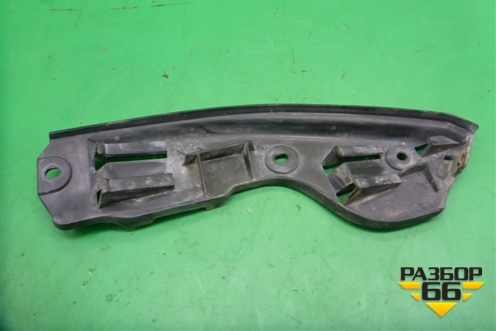 Кронштейн заднего бампера правый (7L6807394B) для Volkswagen Touareg c 2002-2010г (Туарег)