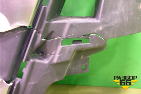 Решетка радиатора (до 2019г под парктроник) (4M0853651F) для Audi Q7 c 2015г (Ку 7)