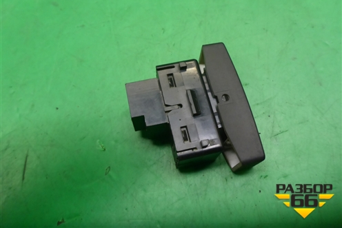 Кнопка центрального замка (7L6962125) для Volkswagen Touareg c 2002-2010г (Туарег)