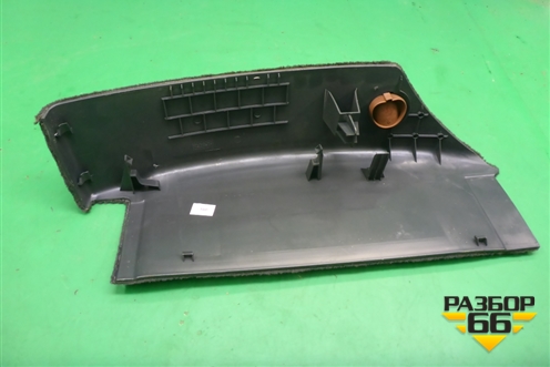 Накладка внутренняя (на переднее правое сиденье) (7L0881328) для Volkswagen Touareg c 2002-2010г (Туарег)