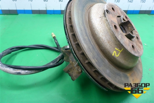 Кулак задний левый для Volkswagen Touareg c 2002-2010г (Туарег)