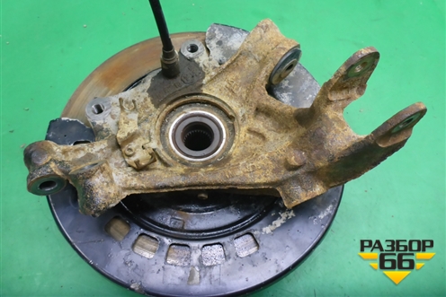 Кулак задний левый для Volkswagen Touareg c 2002-2010г (Туарег)