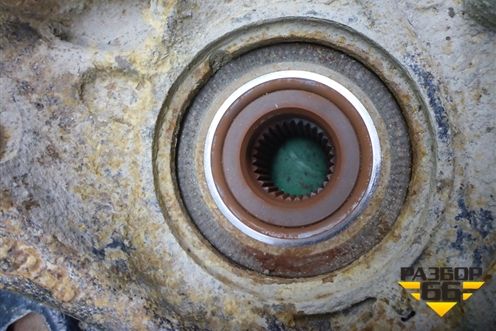 Кулак задний правый для Volkswagen Touareg c 2002-2010г (Туарег)