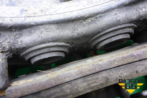 Суппорт задний левый (4х поршневой) для Volkswagen Touareg c 2002-2010г (Туарег)