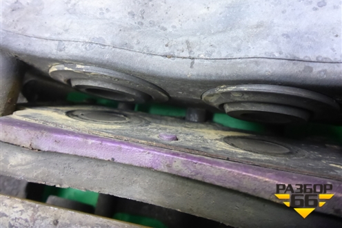 Суппорт задний левый (4х поршневой) для Volkswagen Touareg c 2002-2010г (Туарег)