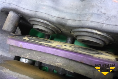 Суппорт задний правый (4х поршневой) для Volkswagen Touareg c 2002-2010г (Туарег)