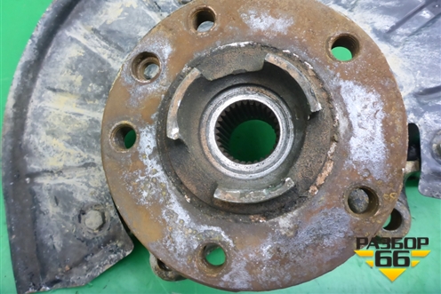 Кулак поворотный передний правый (7L0407258A) для Volkswagen Touareg c 2002-2010г (Туарег)