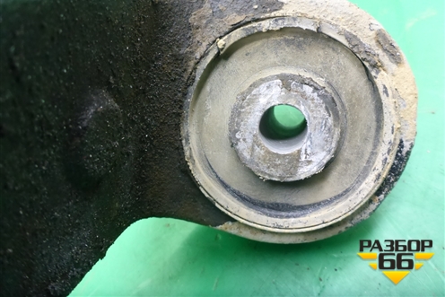 Рычаг передний левый нижний (7L0407153C) для Volkswagen Touareg c 2002-2010г (Туарег)