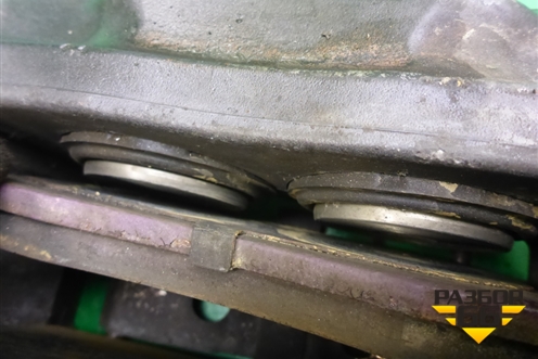 Суппорт передний правый (4х поршневой) для Volkswagen Touareg c 2002-2010г (Туарег)