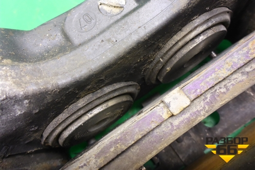 Суппорт передний правый (4х поршневой) для Volkswagen Touareg c 2002-2010г (Туарег)