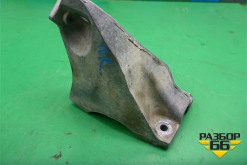 Кронштейн двигателя правый (3.0л CAS) (7L6199308B) для Volkswagen Touareg c 2002-2010г (Туарег)