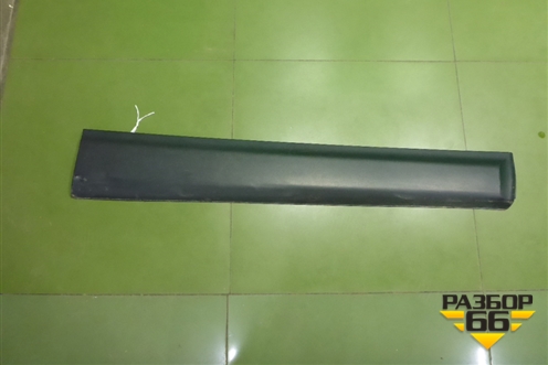 Накладка двери передней правой (808704EA0A) для Nissan Qashqai (J11E) с 2013г (Кашкай)