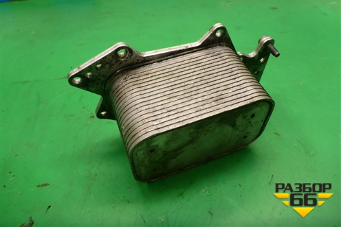 Радиатор масляный (059117021K) для Volkswagen Touareg c 2002-2010г (Туарег)