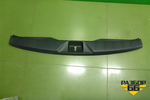 Обшивка багажника на заднюю панель (новая) (94026SG000VH) для Subaru Forester (S13) с 2012г (Форестер)