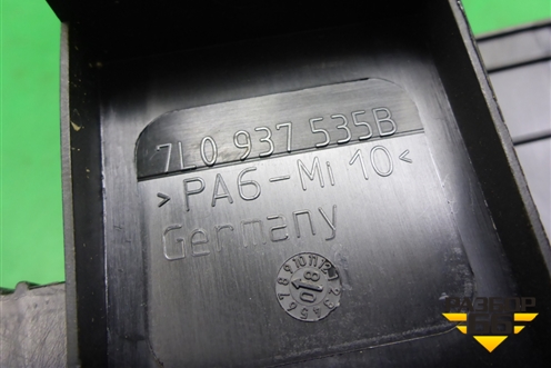 Кронштейн блока предохранителей (7L0937535B) для Volkswagen Touareg c 2002-2010г (Туарег)