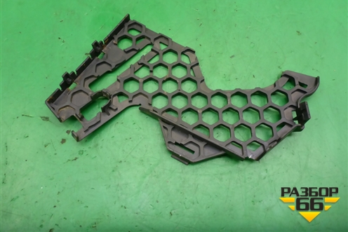 Накладка внутренняя (7L0971883A) для Volkswagen Touareg c 2002-2010г (Туарег)