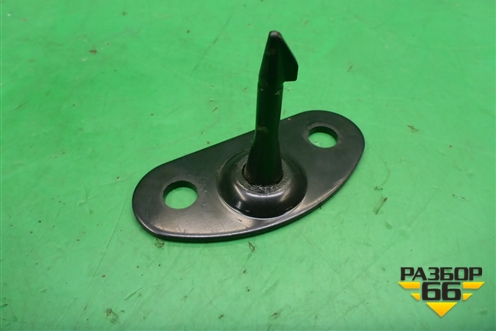 Замок спинки заднего сиденья (ответная часть левый) (7L0886161E) для Volkswagen Touareg c 2002-2010г (Туарег)