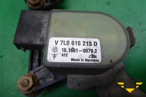 Датчик регулировки дорожного просвета (передний левый) (7L0616213D) для Volkswagen Touareg c 2002-2010г (Туарег)