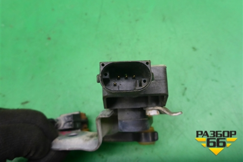 Датчик регулировки дорожного просвета (передний правый) (7L0616214D) для Volkswagen Touareg c 2002-2010г (Туарег)