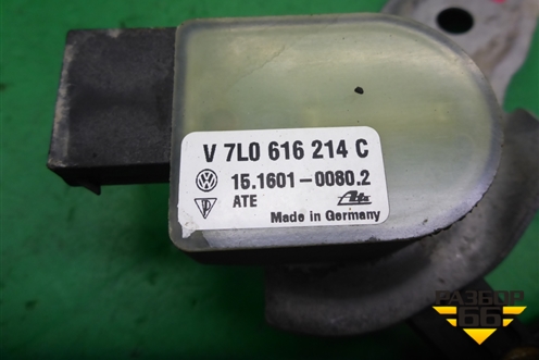 Датчик регулировки дорожного просвета (передний правый) (7L0616214D) для Volkswagen Touareg c 2002-2010г (Туарег)