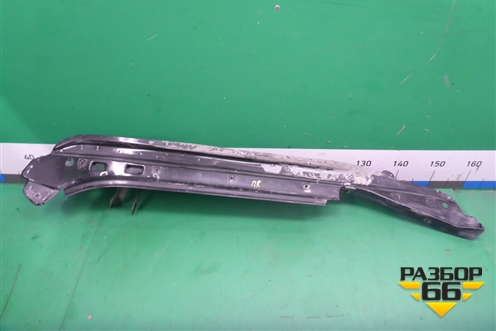 Кронштейн переднего крыла правый (7L6805920B) для Volkswagen Touareg c 2002-2010г (Туарег)