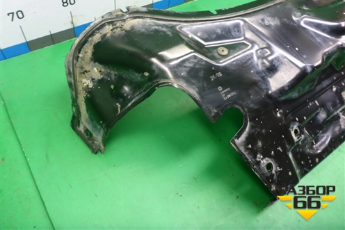 Короб водоотводящий (7L6819523C) для Volkswagen Touareg c 2002-2010г (Туарег)