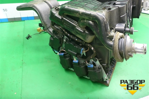 Корпус отопителя (7L0819988) для Volkswagen Touareg c 2002-2010г (Туарег)