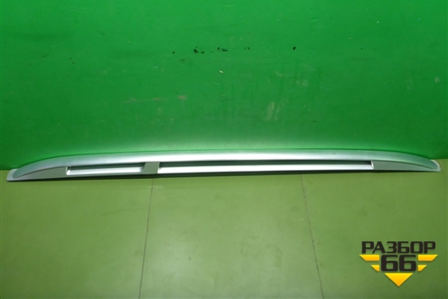 Рейлинг на крышу правый (7L6860182H) для Volkswagen Touareg c 2002-2010г (Туарег)