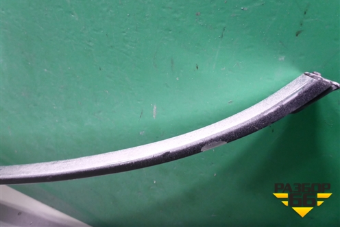 Молдинг крыши левый (над дверями) для Volkswagen Touareg c 2002-2010г (Туарег)