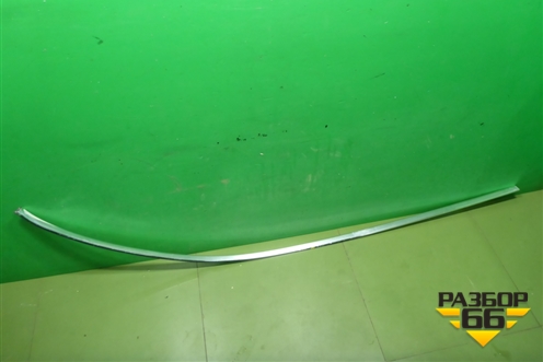 Молдинг крыши правый (над дверями) для Volkswagen Touareg c 2002-2010г (Туарег)