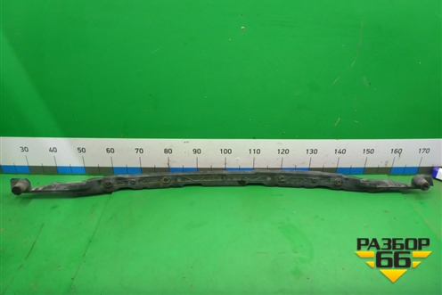 Кронштейн заднего бампера центральный (7L6807863B) для Volkswagen Touareg c 2002-2010г (Туарег)