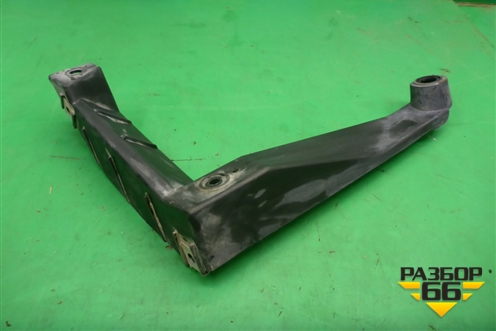 Кронштейн заднего бампера левый (под фонарь) (7L6807861) для Volkswagen Touareg c 2002-2010г (Туарег)