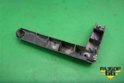 Кронштейн заднего бампера левый (под фонарь) (7L6807861) для Volkswagen Touareg c 2002-2010г (Туарег)