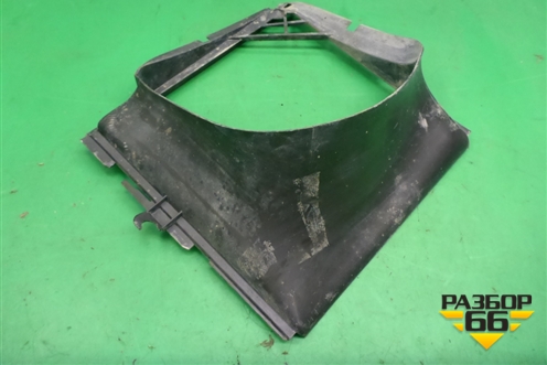 Воздухозаборник интеркулера правый (7L0117340) для Volkswagen Touareg c 2002-2010г (Туарег)