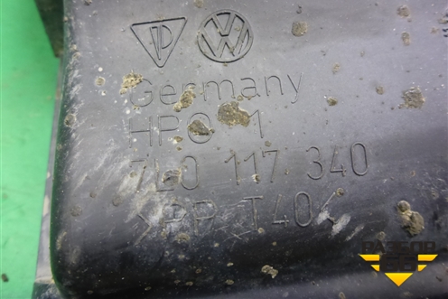 Воздухозаборник интеркулера правый (7L0117340) для Volkswagen Touareg c 2002-2010г (Туарег)