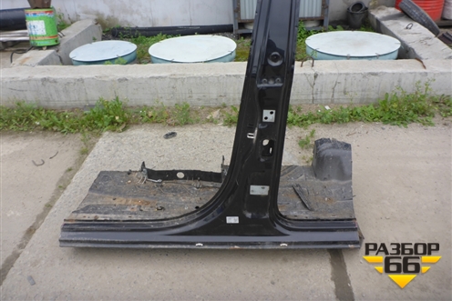 Порог со стойкой левый для Volkswagen Touareg c 2002-2010г (Туарег)