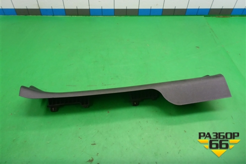 Накладка порога внутренняя заднего левого (85876B8000) для Hyundai Grand Santa Fe с 2012-2018г (Гранд Санта Фе)