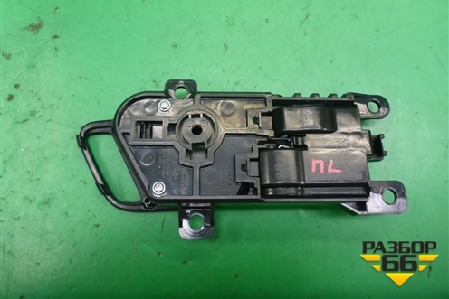 Ручка внутренняя двери передней левой (826102W000) для Hyundai Grand Santa Fe с 2012-2018г (Гранд Санта Фе)