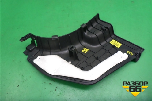 Накладка порога внутренняя переднего правого (передняя часть) (858272W010) для Hyundai Grand Santa Fe с 2012-2018г (Гранд Санта Фе)