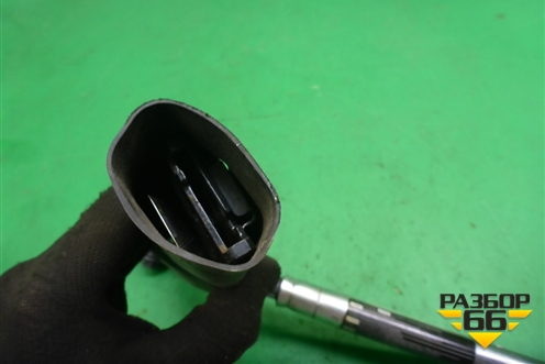 Замок ремня безопасности передний с пиропатроном левый для Hyundai Grand Santa Fe с 2012-2018г (Гранд Санта Фе)