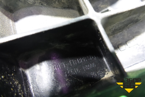 Кронштейн переднего бампера правый (86516B8000) для Hyundai Grand Santa Fe с 2012-2018г (Гранд Санта Фе)