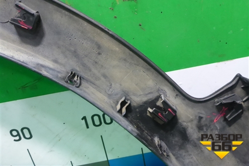 Накладка переднего крыла правого (87714B8000) для Hyundai Grand Santa Fe с 2012-2018г (Гранд Санта Фе)