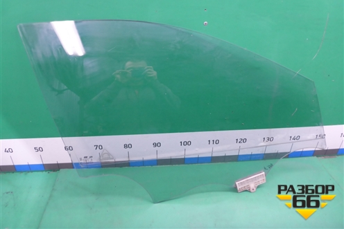 Стекло двери передней правой (824212W020) для Hyundai Grand Santa Fe с 2012-2018г (Гранд Санта Фе)