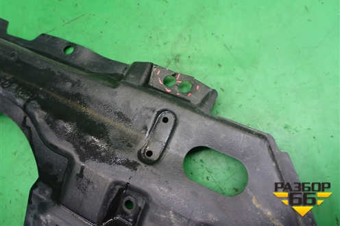 Пыльник двигателя центральный (5144112230) для Toyota Corolla (E15) с 2006-2013г (Королла 150)