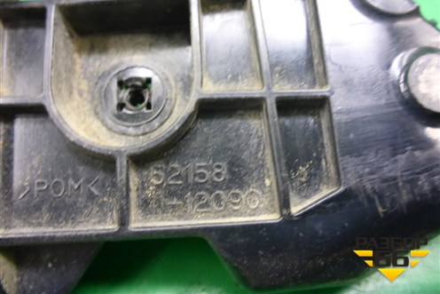 Кронштейн заднего бампера левый (5215812090) для Toyota Corolla (E15) с 2006-2013г (Королла 150)