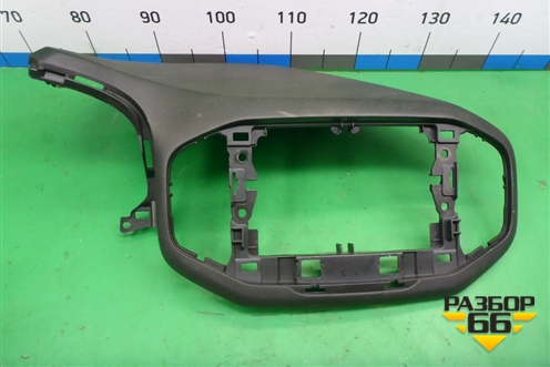 Накладка на торпедо (центральная) (682118908R) для VAZ XRAY с 2016г (Хрэй)