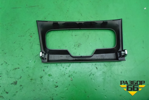 Накладка на торпедо (на отопитель) (275004169R) для VAZ XRAY с 2016г (Хрэй)