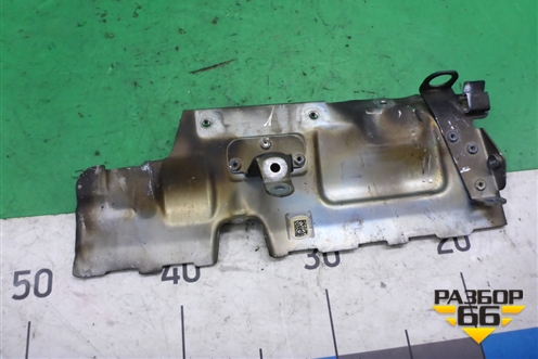 Экран тепловой (4.0л M177) (A1771507600) для Mercedes Benz C-Klass W205 с 2014г (Ц)