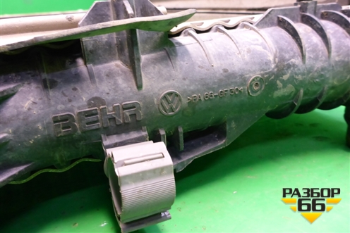 Радиатор охлаждения для Volkswagen Touareg c 2002-2010г (Туарег)