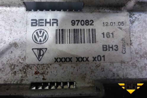 Радиатор охлаждения для Volkswagen Touareg c 2002-2010г (Туарег)